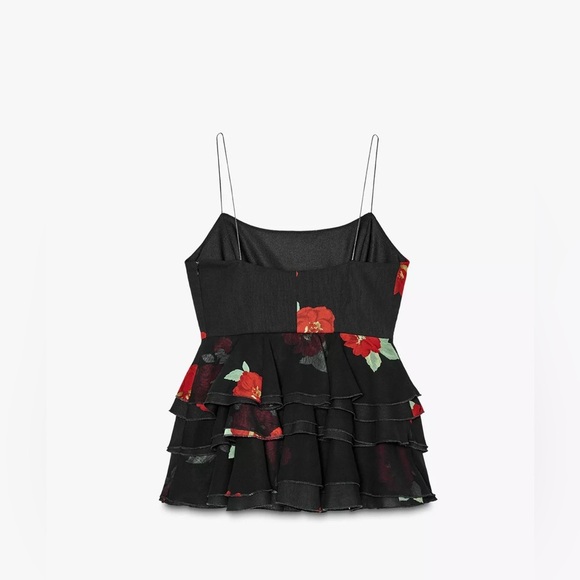 🔥🔥Zara Black top  with Red Floral Design - Picture 3 of 3